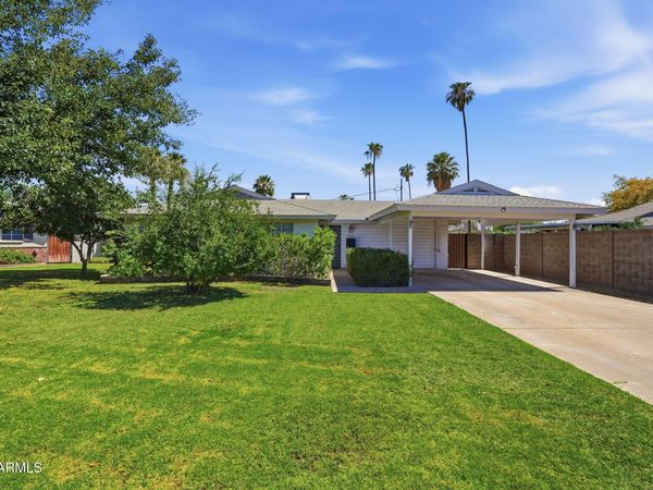 1321 E Earll Dr Drive, Phoenix, AZ 85014