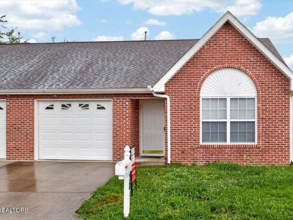 4930 Grigsby Gate Way, Knoxville, TN 37912