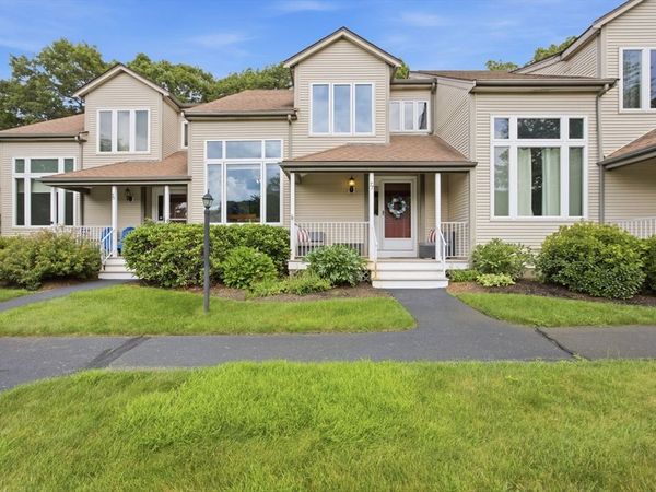 77 Willow Pond Dr, Unit 77, Rockland, MA 02370
