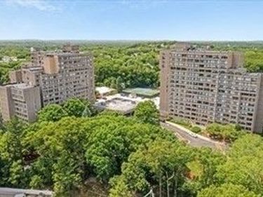250 Hammond Pond Parkway, Unit 1207S, Newton, MA 02467