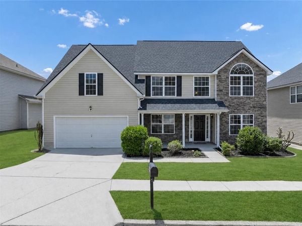 4425 Grove Lake Court , Loganville, GA 30052