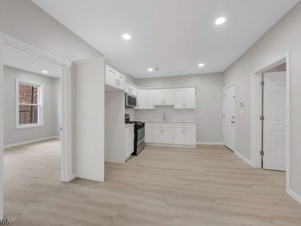 59 Henry St, Unit C1, Passaic, NJ 07055