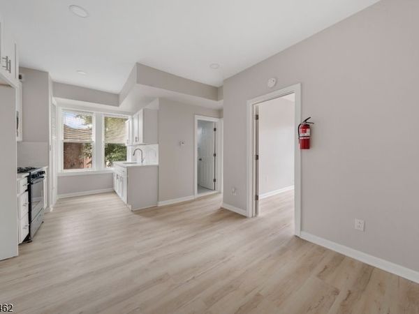 59 Henry St, Unit B3, Passaic, NJ 07055