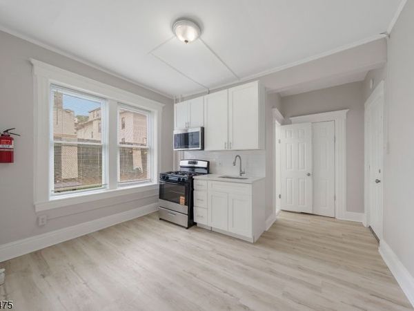 53 Henry St, Unit A6, Passaic, NJ 07055