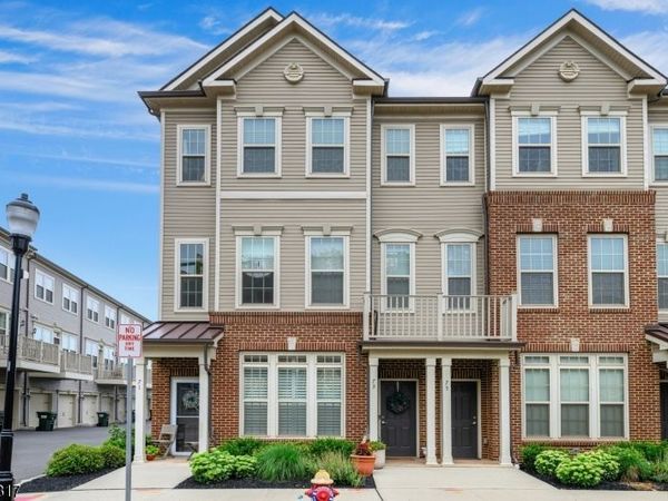 73 Robeson St, Somerville, NJ 08876