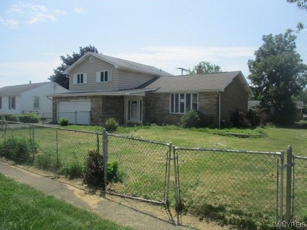 4225 E Frontier Drive , Buffalo, NY 14219