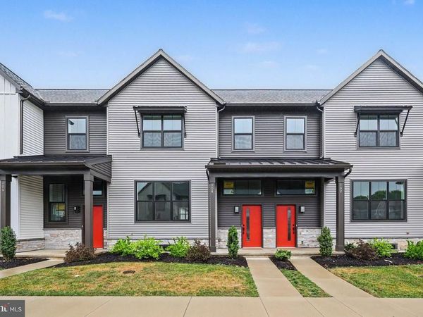 104 MADISON DRIVE , MECHANICSBURG, PA 17055