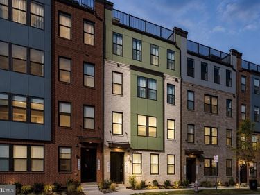 20280 NEWFOUNDLAND SQUARE , ASHBURN, VA 20147