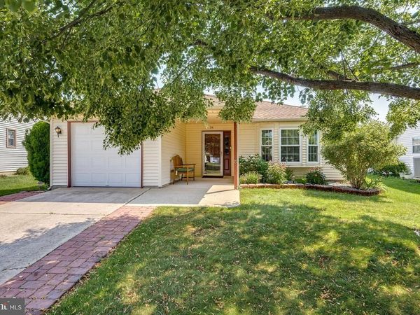 54 N HORSESHOE LANE , COLUMBUS, NJ 08022