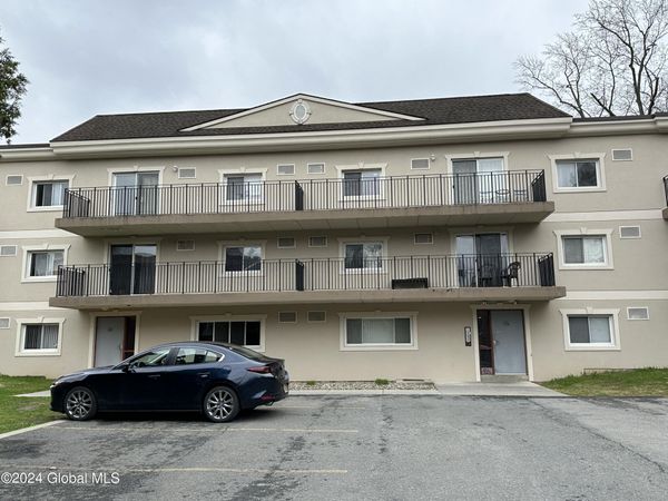 205 S Allen Street, Unit 2-E, Albany, NY 12208