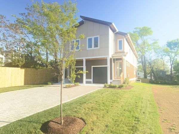 799 Fairwin Av , Nashville, TN 37216