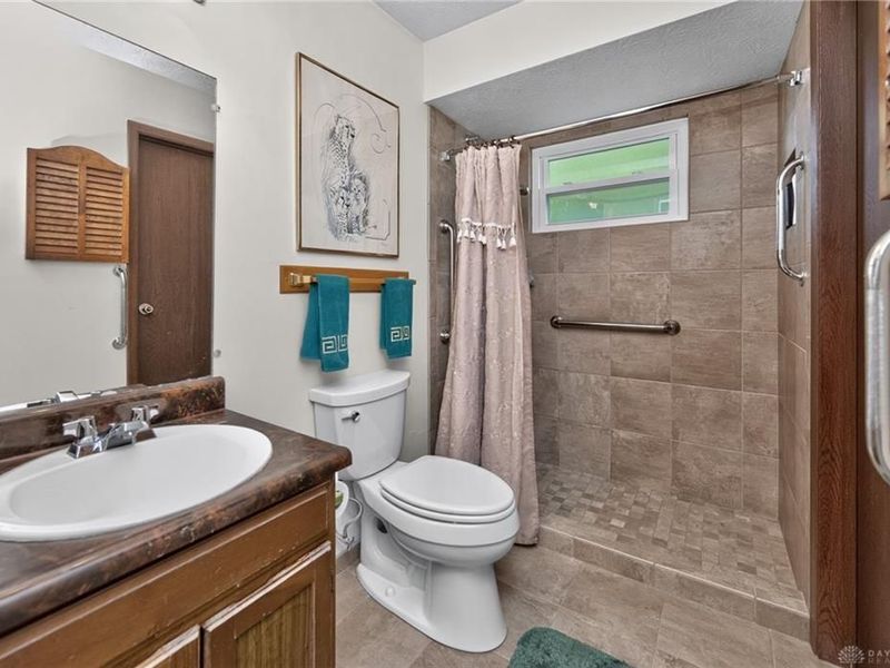 865 Old Orchard Lane, Monroe, OH 45050 Photo 24