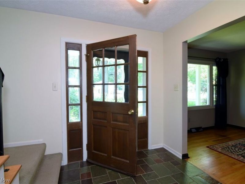 134 Forestwood Drive, Northfield Center, OH 44067 Photo 4