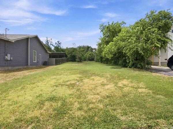 134 Stella St, San Antonio, TX 78203