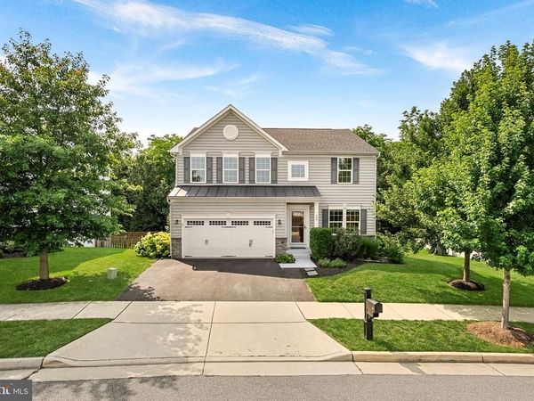 20 EISENTOWN DRIVE, LOVETTSVILLE, VA 20180