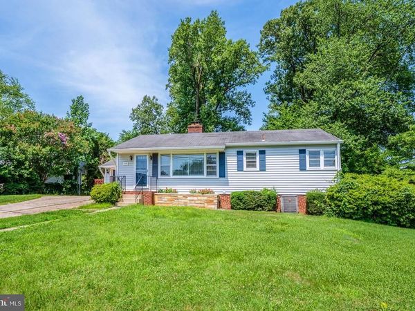 998 N ROOSEVELT STREET, FALLS CHURCH, VA 22046