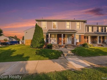 36412 Park Place Drive, Sterling Heights, MI 48310