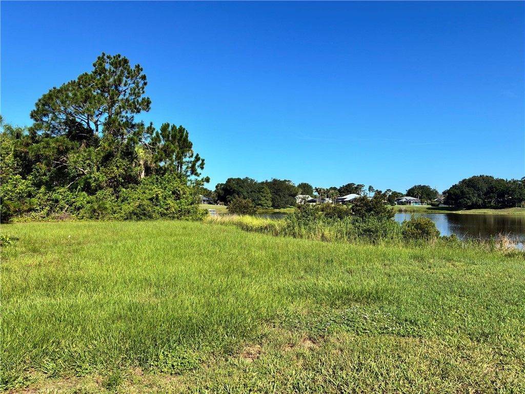 751 S Fischer Circle, Sebastian, FL 32958 Photo