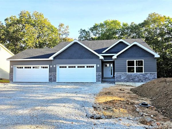 9840 Ridgecrest Drive, Hillsboro, MO 63050