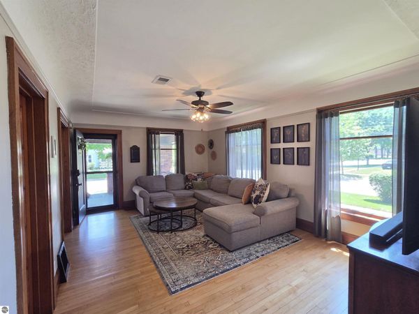 401 University Street N, Mt Pleasant, MI 48858