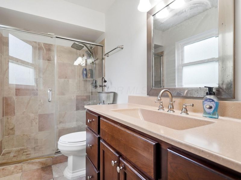 1381 Zollinger Road, Columbus, OH 43221 Photo 24