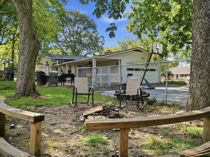 1381 Zollinger Road, Columbus, OH 43221 Photo 55