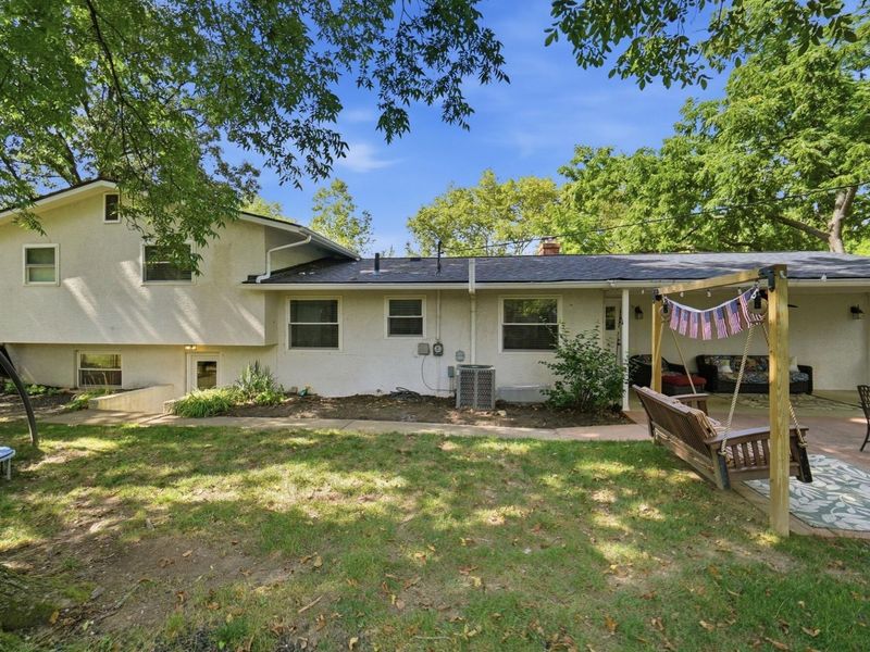 1381 Zollinger Road, Columbus, OH 43221 Photo 57