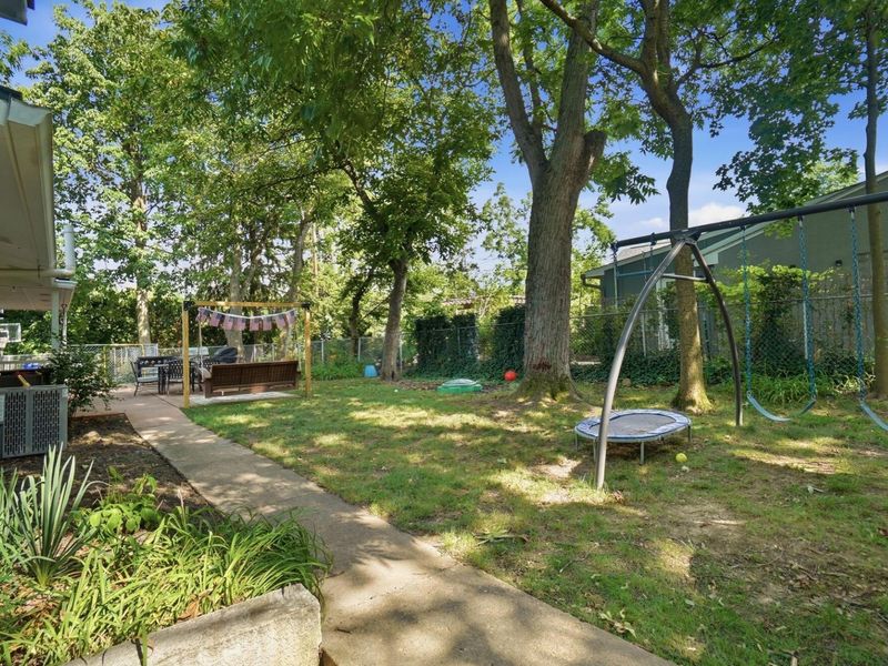 1381 Zollinger Road, Columbus, OH 43221 Photo 60