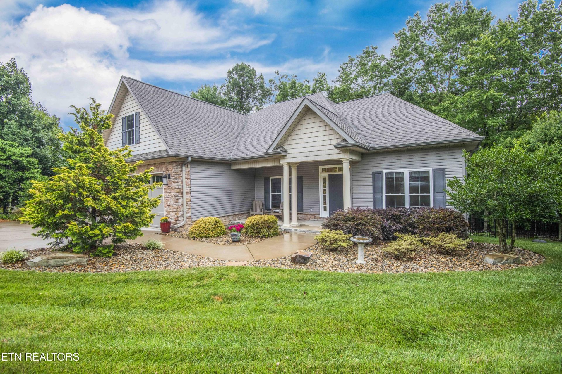 213 Osage Drive, Loudon, TN 37774 Main Photo