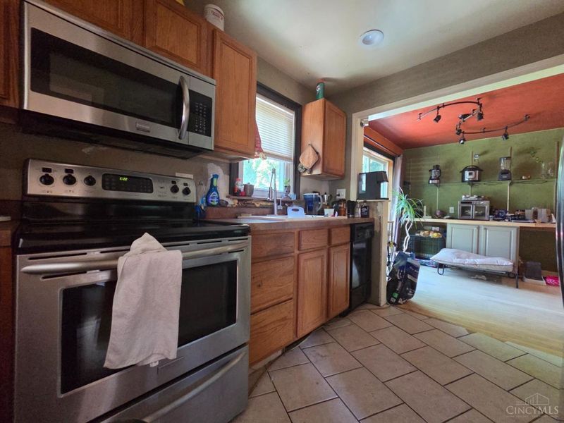 3901 Gary Court, Green Township, OH 45248 Photo 12