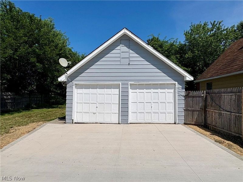 891 E 232nd Street, Euclid, OH 44123 Photo 33