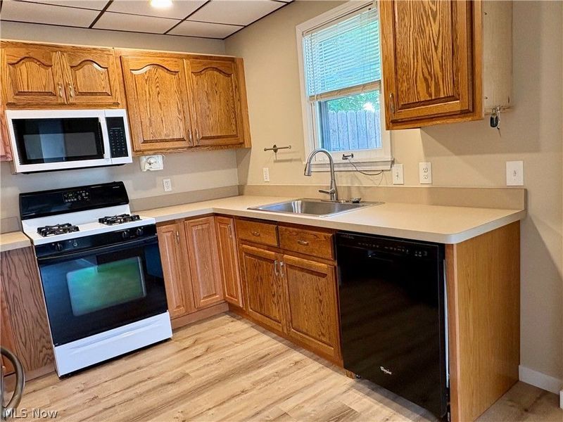 891 E 232nd Street, Euclid, OH 44123 Photo 9