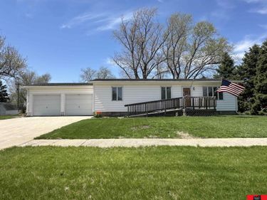 200 Carns Avenue, Pender, NE 68047