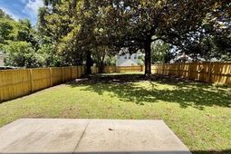 5533 Garrett Avenue photo 4