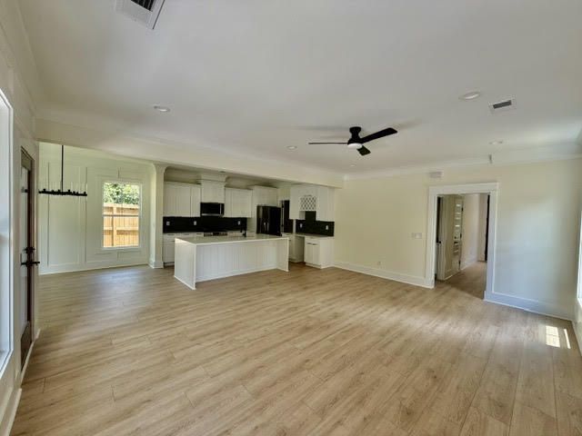 5533 Garrett Avenue Photo 6