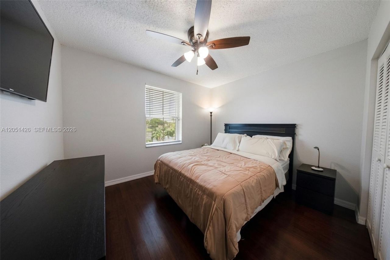 18546 NW 22nd St, Pembroke Pines, FL 33029 Photo