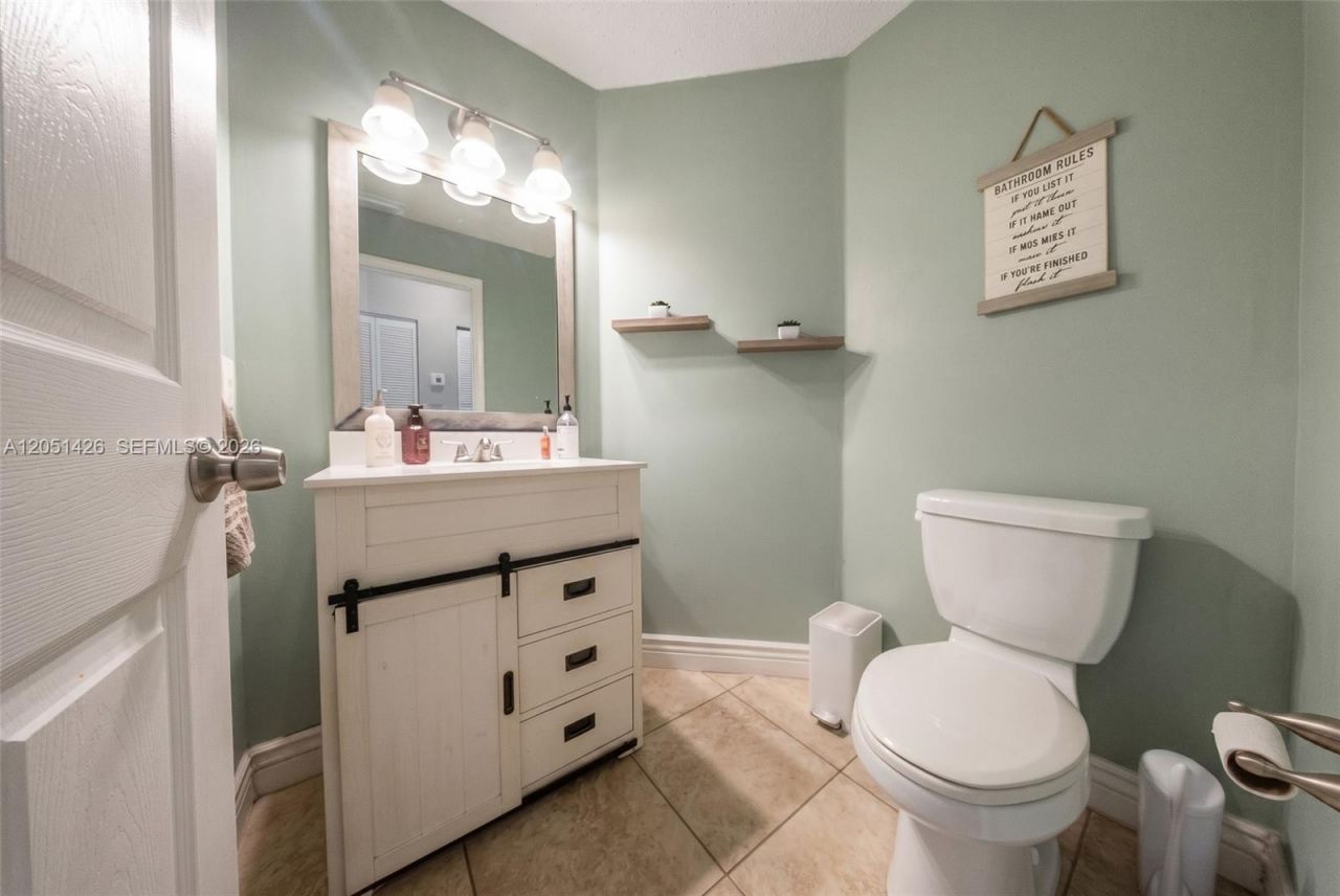 18546 NW 22nd St, Pembroke Pines, FL 33029 Photo