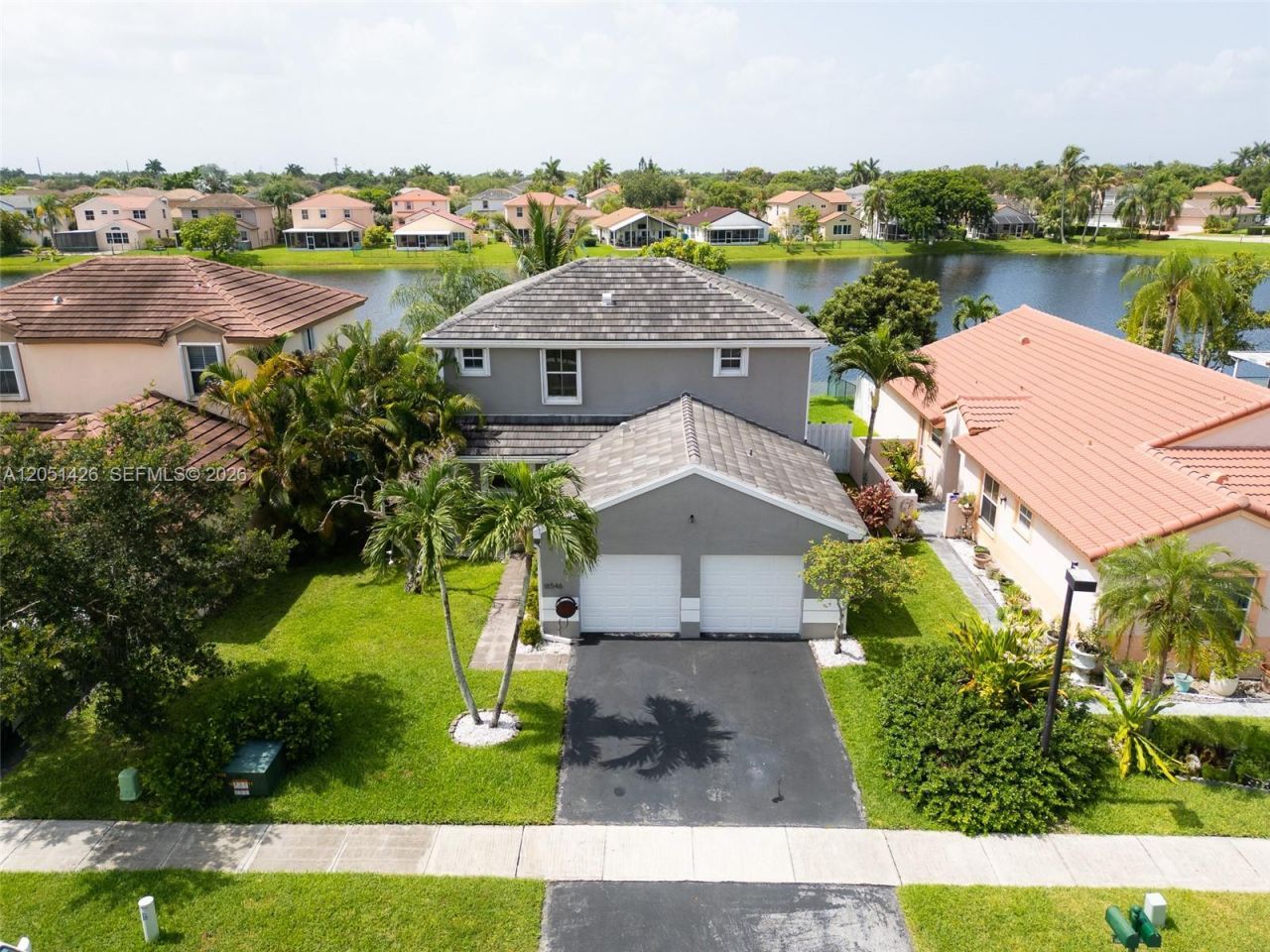 18546 NW 22nd St, Pembroke Pines, FL 33029 Photo
