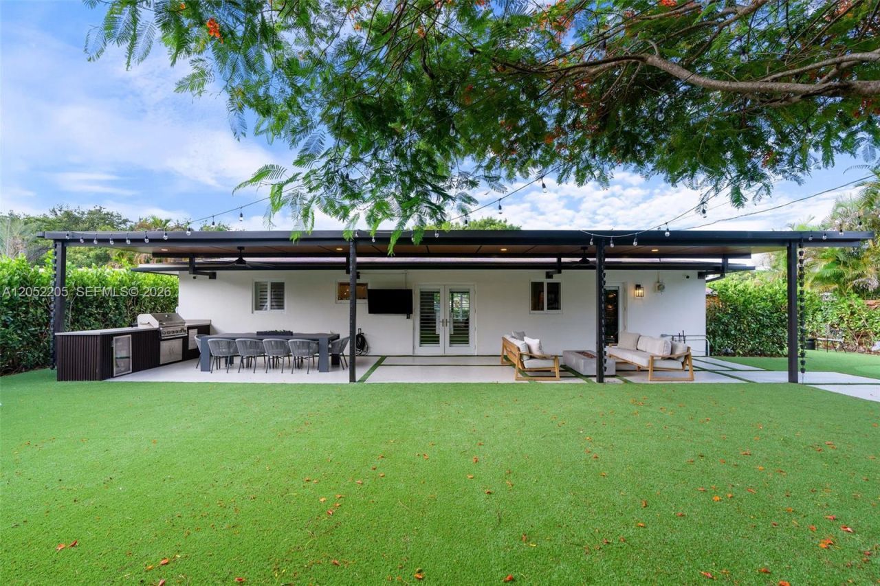 9851 SW 85th Ter, Miami, FL 33173 Photo