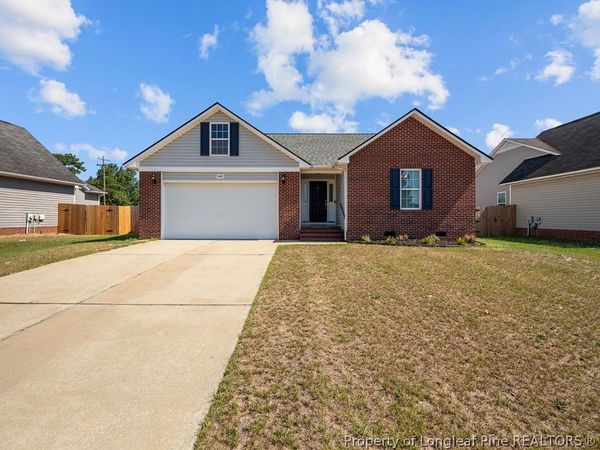 5426 Thackeray Drive , Fayetteville, NC 28306