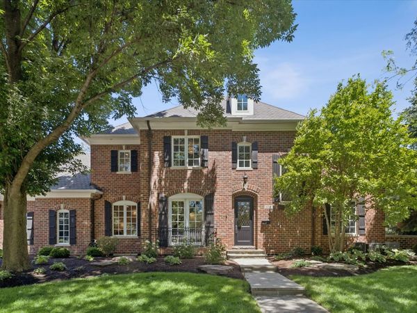 690 Wingate Road, Glen Ellyn, IL 60137