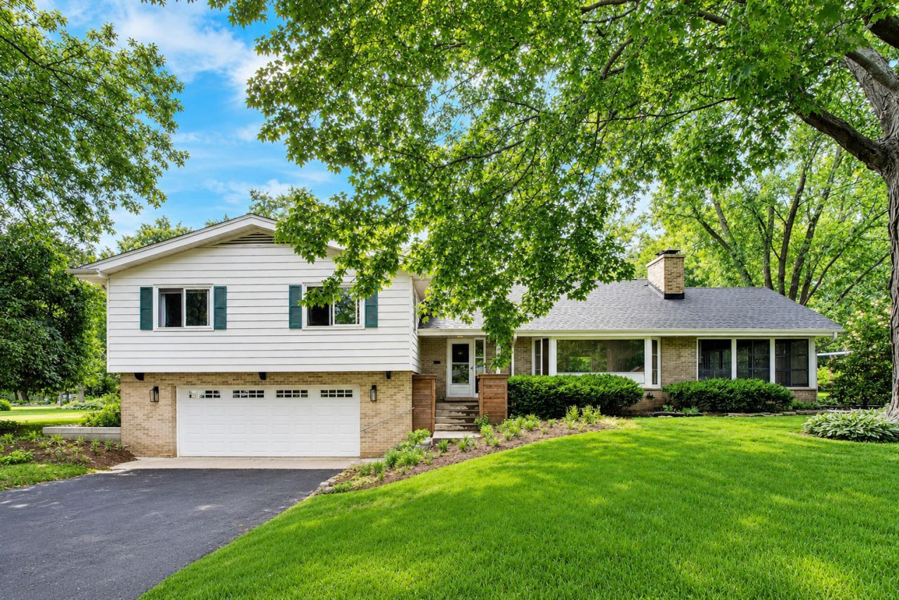 2288 S Westwood Lane , Palatine, IL 60067