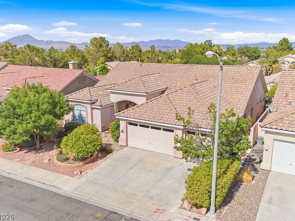 2034 Bobtail Circle, Henderson, NV 89012