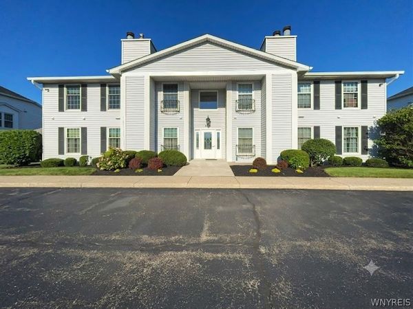 640 Youngs Road, Unit A, Buffalo, NY 14221