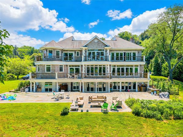 17 lake Road, Great Neck, NY 11020