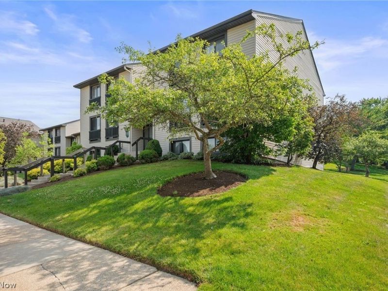 6300 Greenwood Parkway, Unit 406, Sagamore Hills, OH 44067 Photo 18