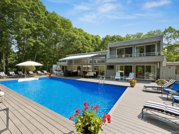 16 Elizabeth Lane, Quogue, NY 11959