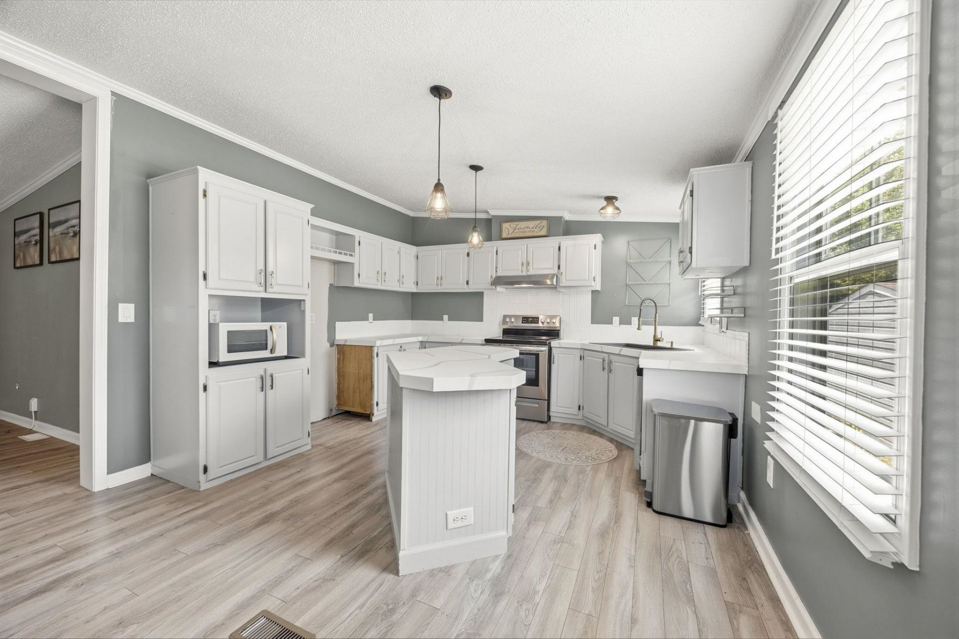 3578 Townsend Ln. Photo 7