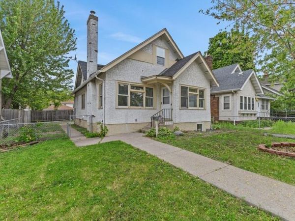 2915 Logan Avenue N, Minneapolis, MN 55411