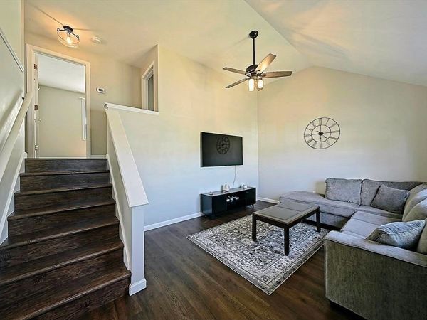 7 Tynan Ave, Taunton, MA 02718